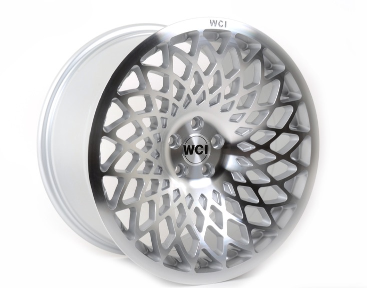 NEW 18  WCI MT10 ALLOY WHEELS IN HYPER SILVER WITH POLISHED FACE  EXTREME CONCAVE 9 5  ALL ROUND SET UP